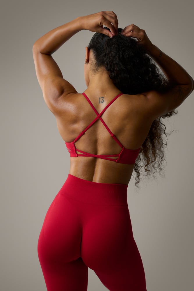 ICIW Smooth Seamless Strappy Sports Bra Red Cherry
