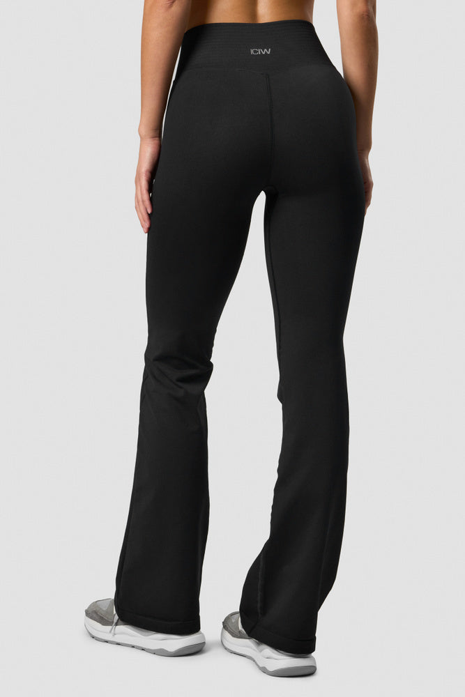 ICIW Define Seamless Flared Tights Black