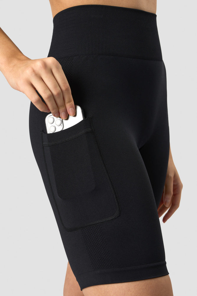 ICIW Define Seamless Pocket Biker Shorts Black