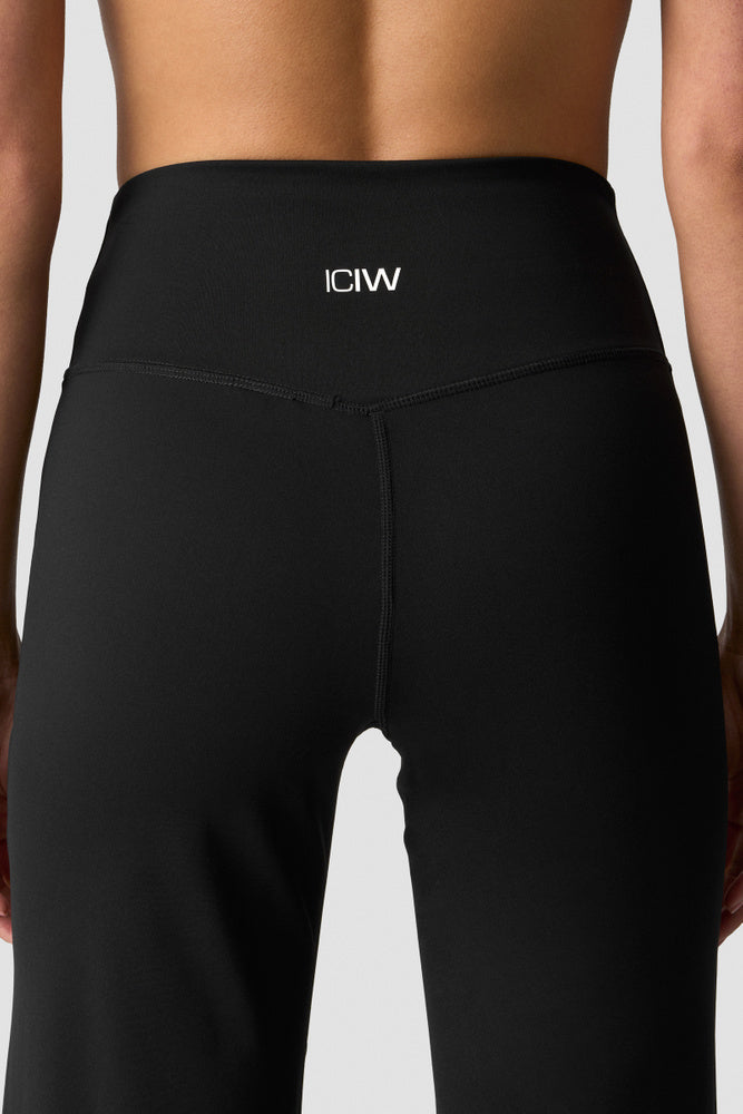 ICIW Nimble Straight Leg Pants Black