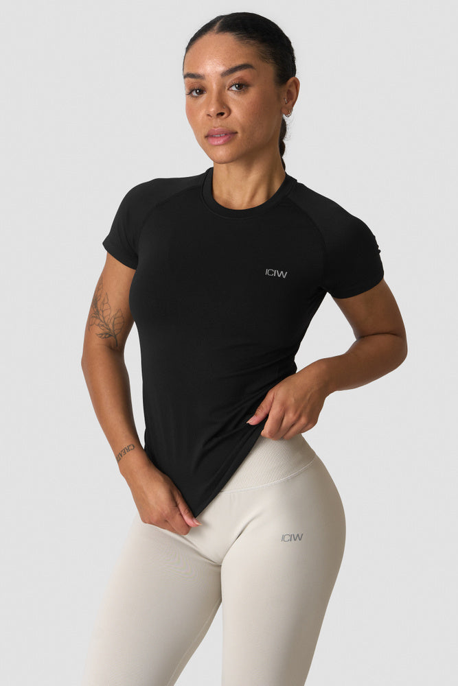 ICIW Define Seamless T-shirt Black