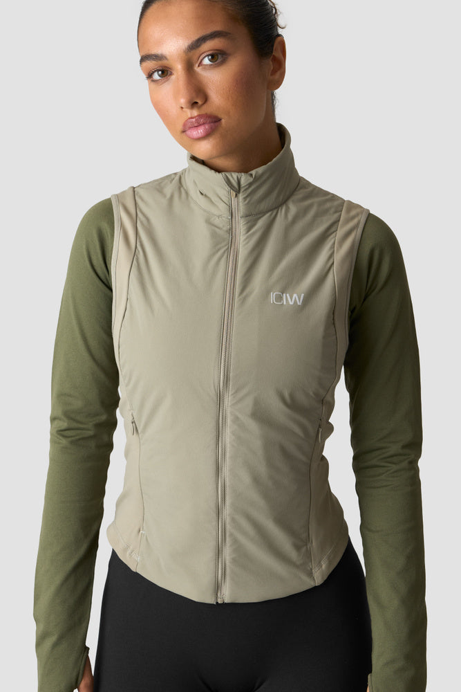 ICIW Essential Insulated Vest Light Khaki Green