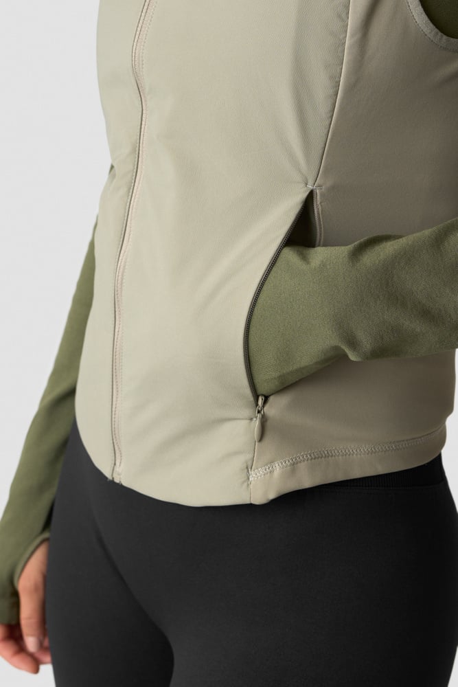 ICIW Essential Insulated Vest Light Khaki Green