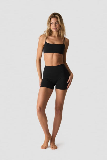 ICIW Nimble Midi Shorts Black (13941999)