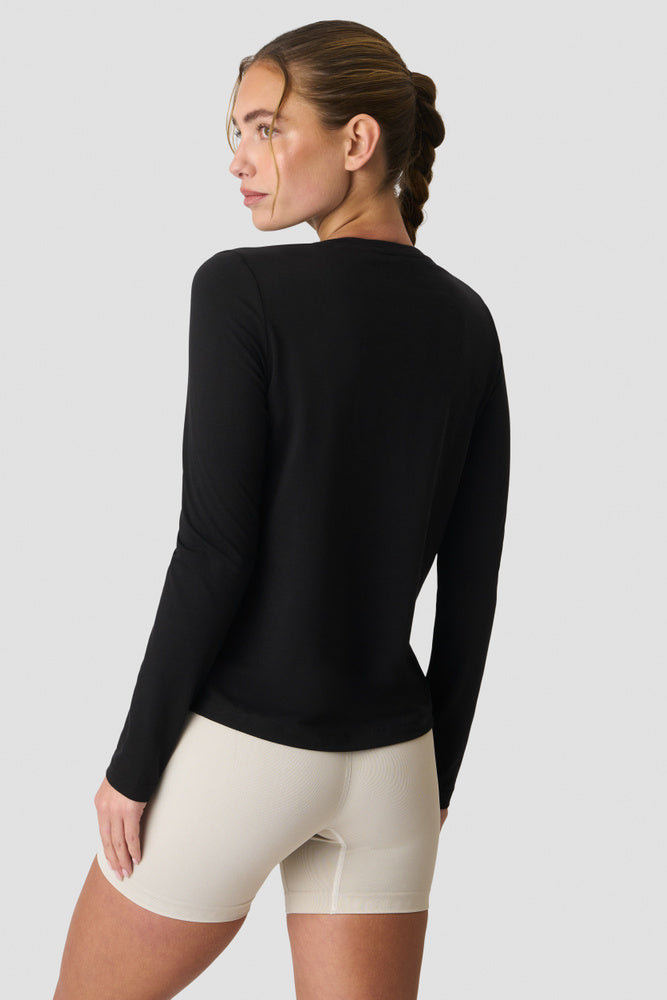 ICIW Define Loose Long Sleeve Black