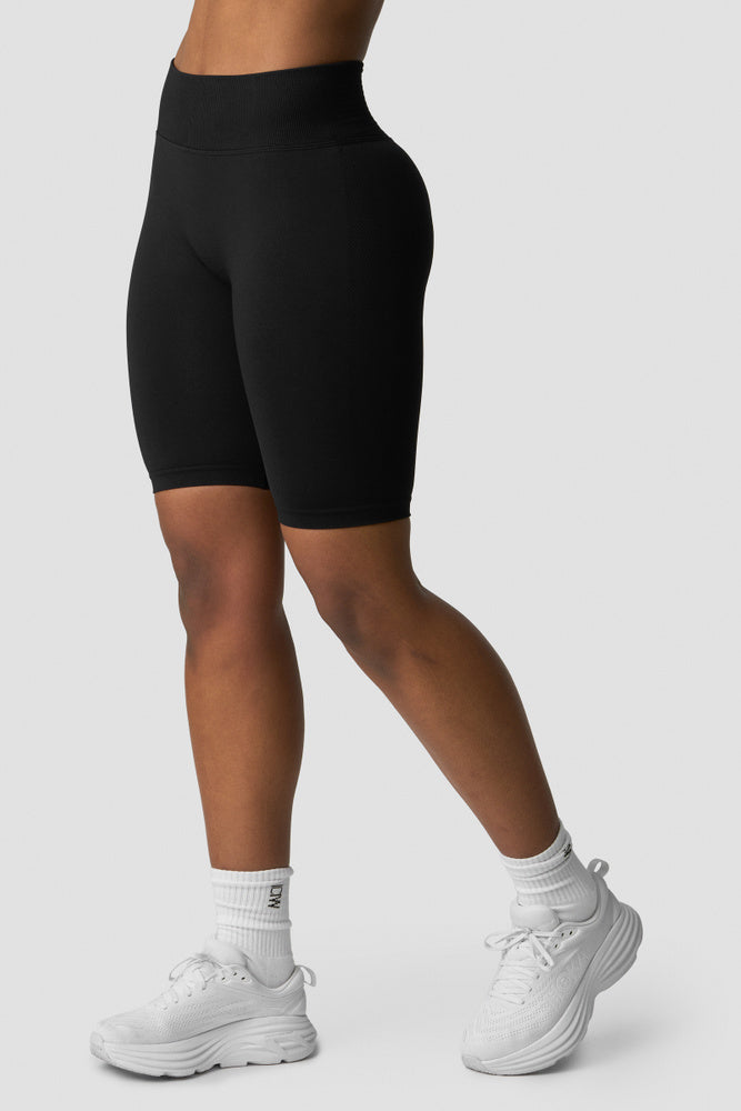 ICIW Define Seamless V-shape Biker Shorts Black