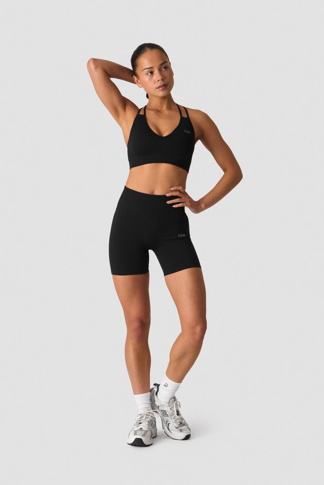ICIW Define Seamless V-shape Midi Shorts W Black