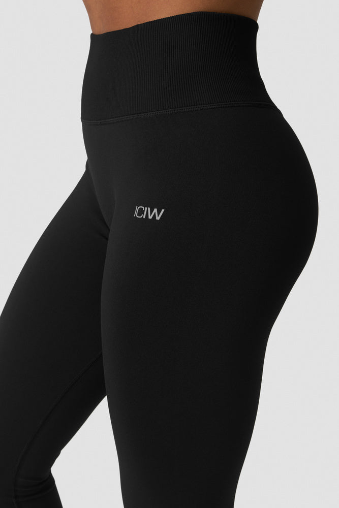 ICIW Define Seamless V-Shape Tights Black