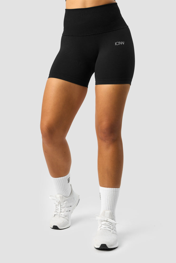 ICIW Define Seamless Pocket Shorts Wmn Black – Sömlösa shorts med ficka för dam i svart
