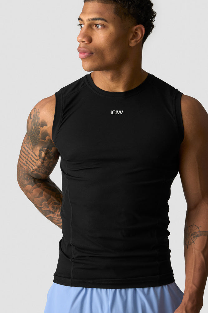 ICIW Ignite Muscle Fit Tank Top M Black – Träningslinne för herr i svart