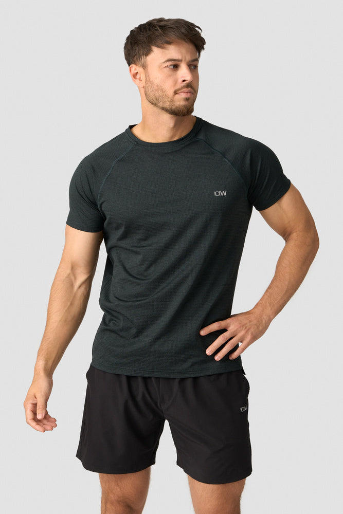 ICIW Training Mesh T-shirt Men Dark Green – Tränings-t-shirt i mesh för herr i mörkgrön