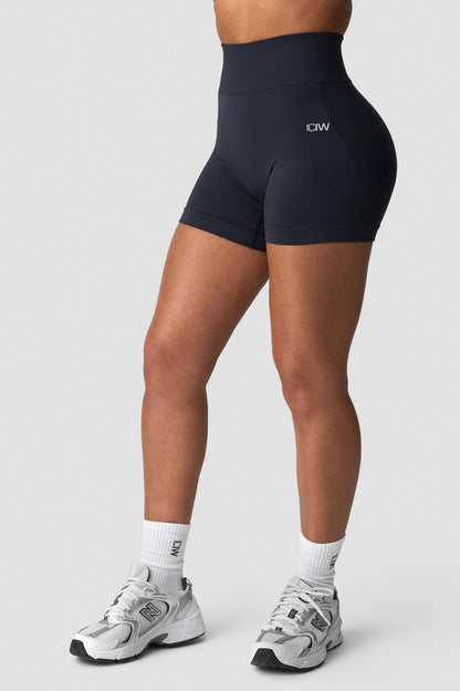 Iciw Smooth Seamless Midi Shorts Navy