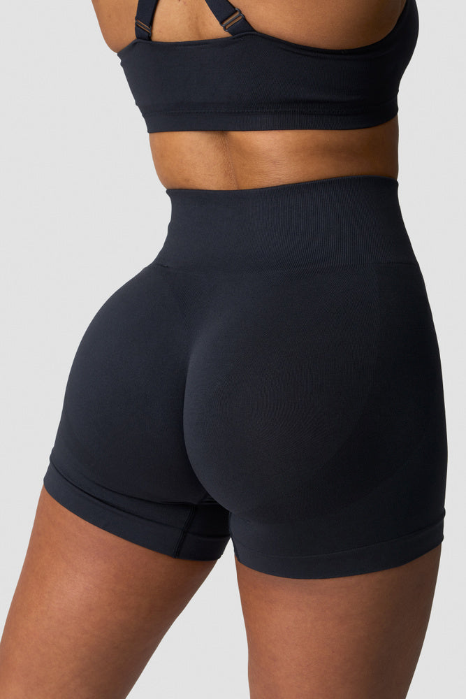 Iciw Smooth Seamless Midi Shorts Navy