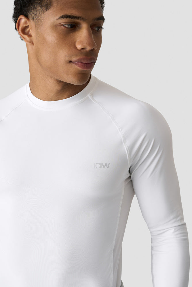 ICIW Stride Muscle Fit Long Sleeve Men white snow